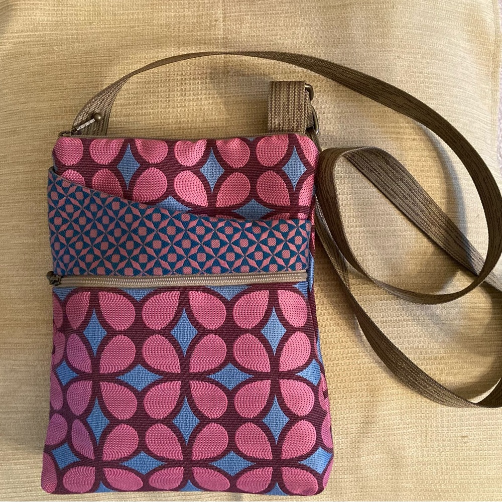 Stylish Pink and Blue Handmade Maruca Crossbody Bag